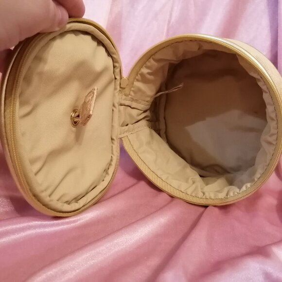 Set of 2 Vintage Givenchy Travel/Cosmetics Bags - Picture 4 of 15